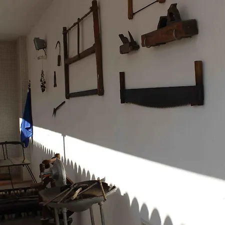 1908 Farmhouse Лагуш